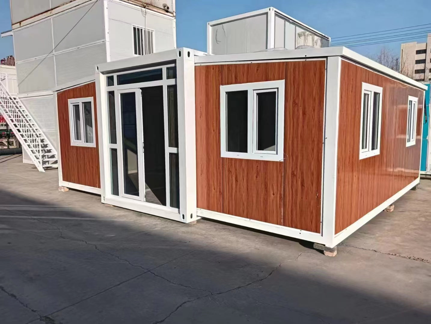 40' Expandable Container Home: 3 Bedroom Full Bath Kitchen Dinette And ...