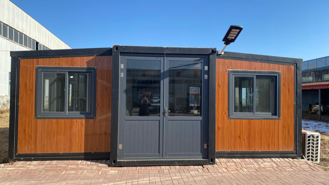 20' Expandable Open Space Container: Versatile Office, Meeting Room, o ...